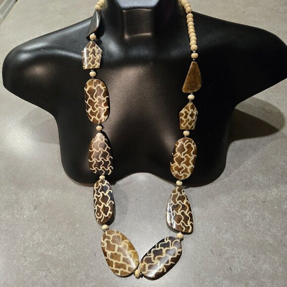 Vintage Women's Bone & Wood Flat Oval Beaded Necklace - Brown/Ivory/Tan - Picture 3 of 5